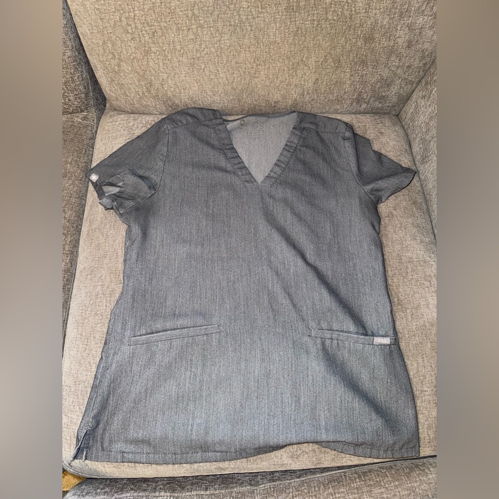 FIGS Gray V-Neck Scrub Top